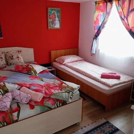 Casa Andreea Novaci-Străini Exterior foto