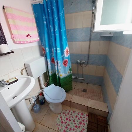 Casa Andreea Novaci-Străini Exterior foto